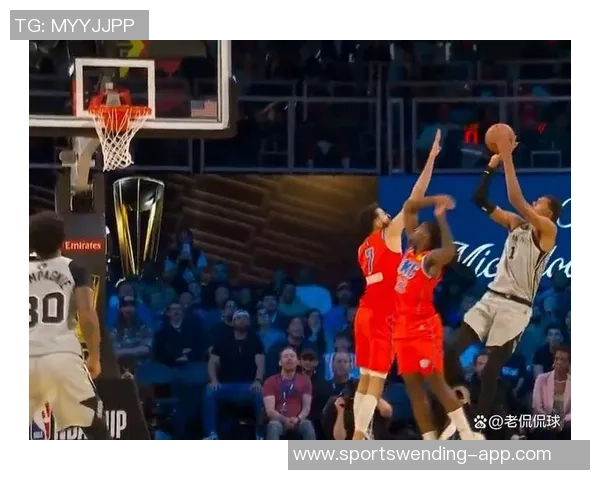 马克西全场表现惊艳30分钟内17投10中砍下27分4篮板7助攻 马克西全场表现惊艳30分钟内17投10中砍下27分4篮板7助攻